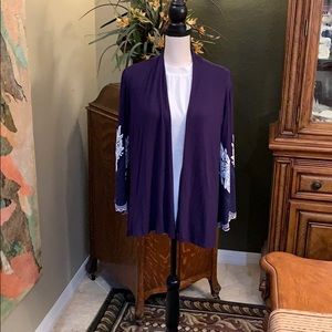 The beauty is in the details; navy with white lace